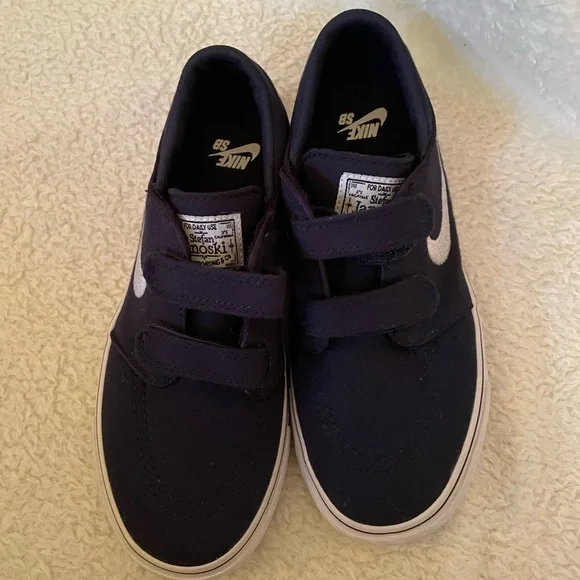 Nike SB Stefan Janoski Navy Shoes Boys Size 11 - Picture 2 of 6